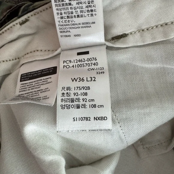 Levi’s Camouflage Cargo Pants - Picture 7 of 7